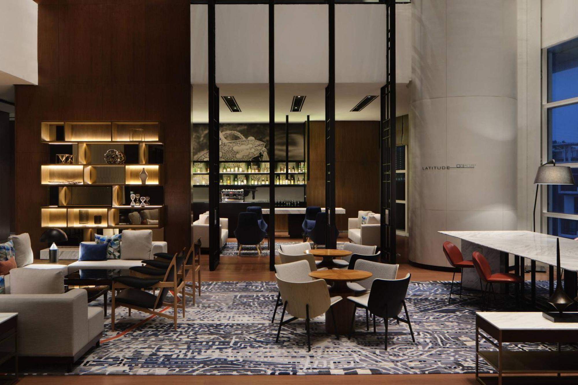 Le Meridien Петалінг-Джая Екстер'єр фото